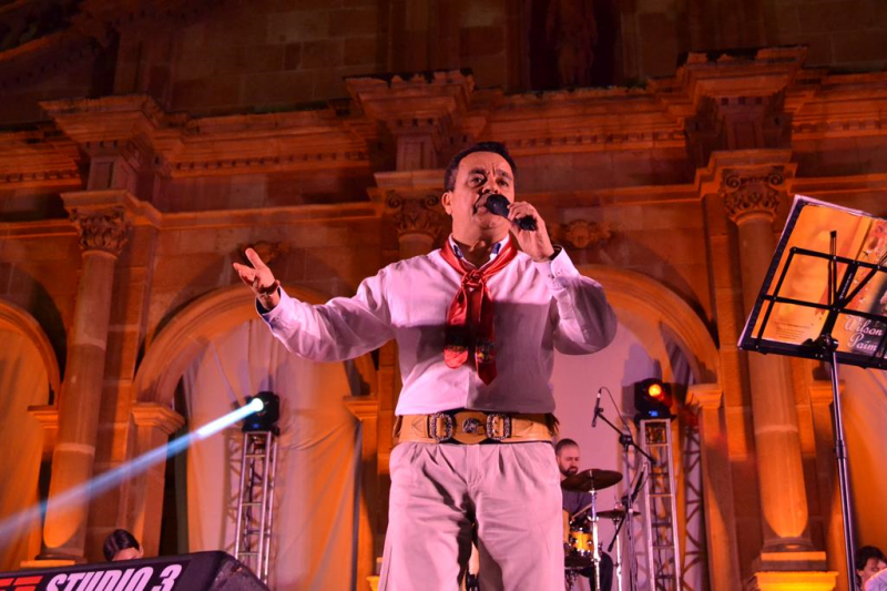 Wilsom Paim interpreta sucessos da música brasileira e tradicionalista 